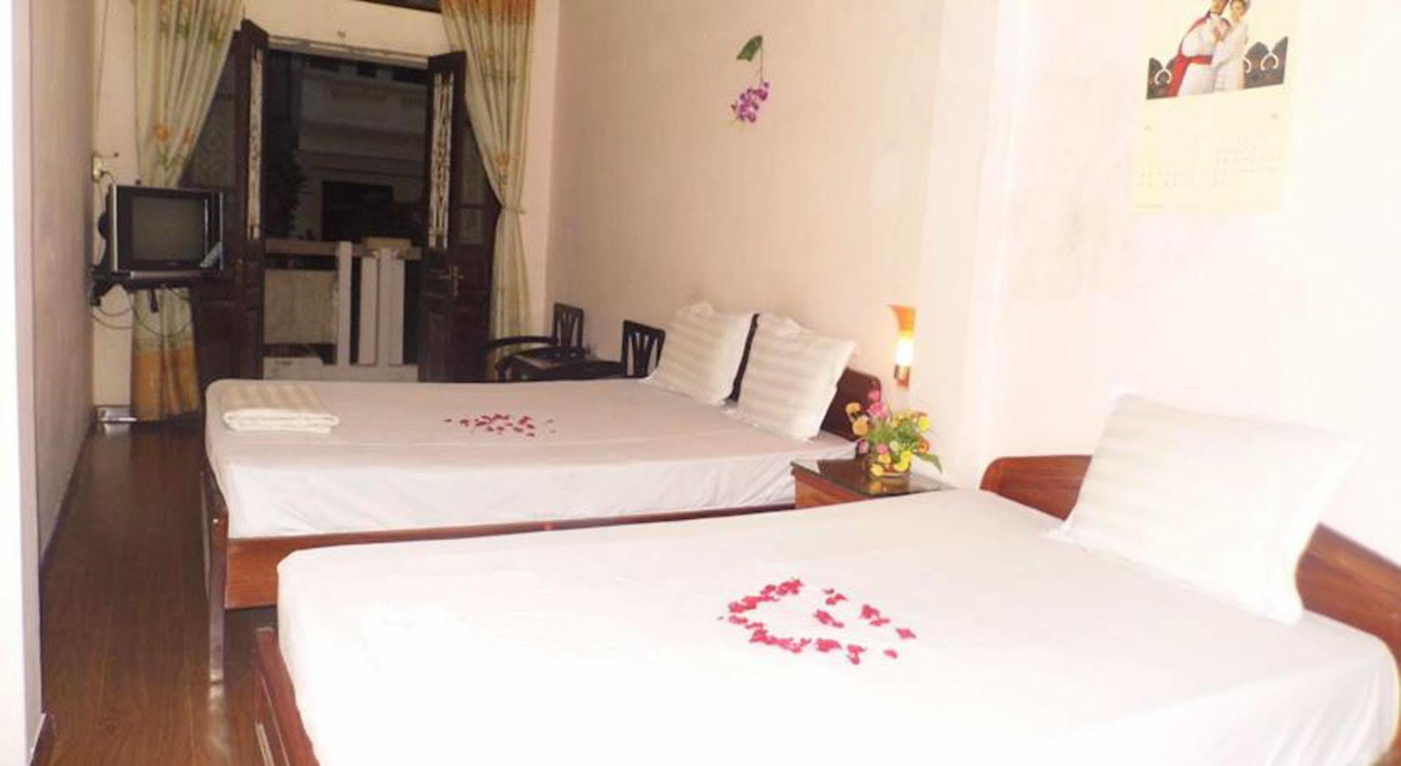 Hanoi Caballos Hotel Екстер'єр фото