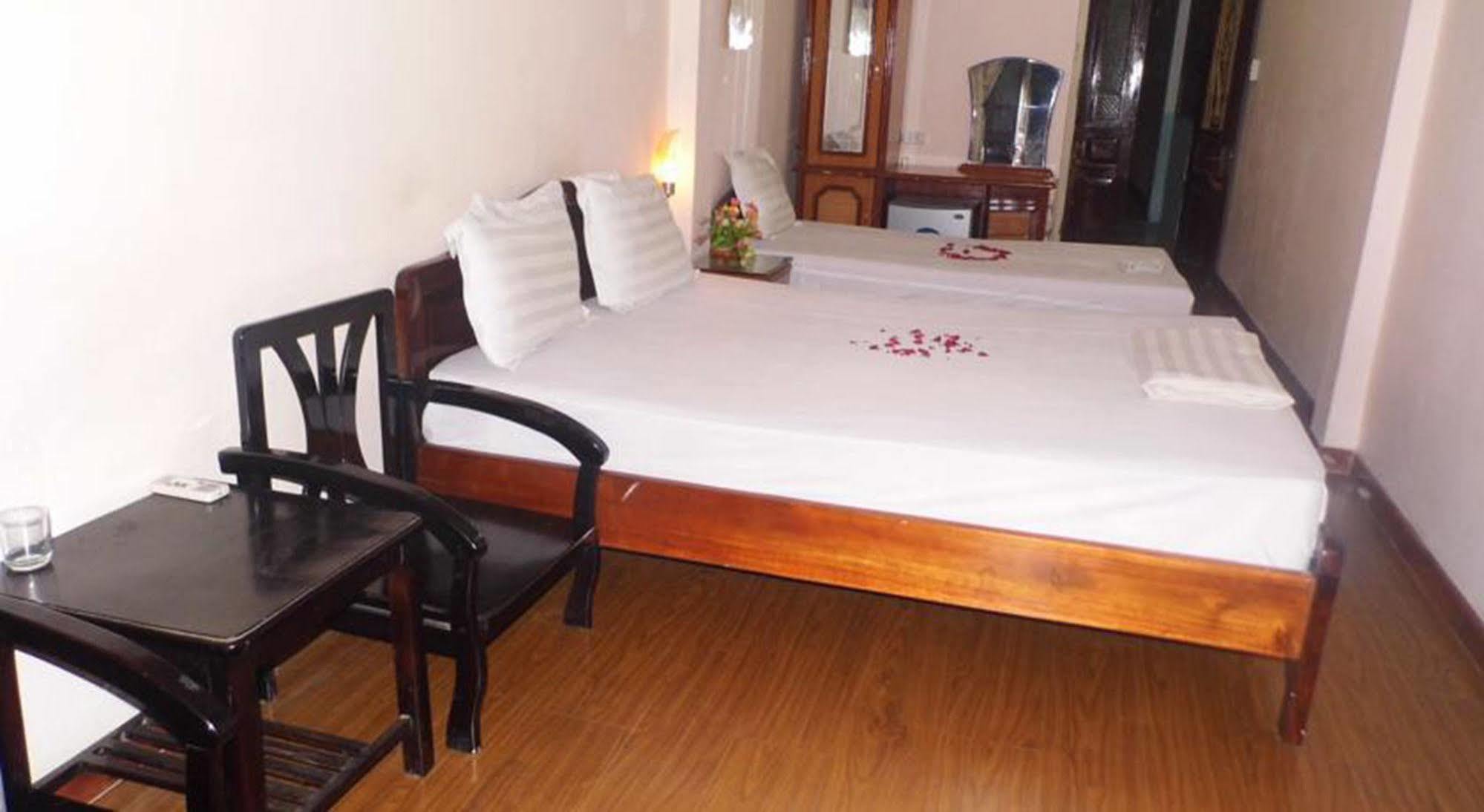 Hanoi Caballos Hotel Екстер'єр фото